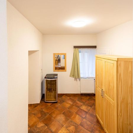 Bezauberndes Gaestehaus In Šatov Esterno foto