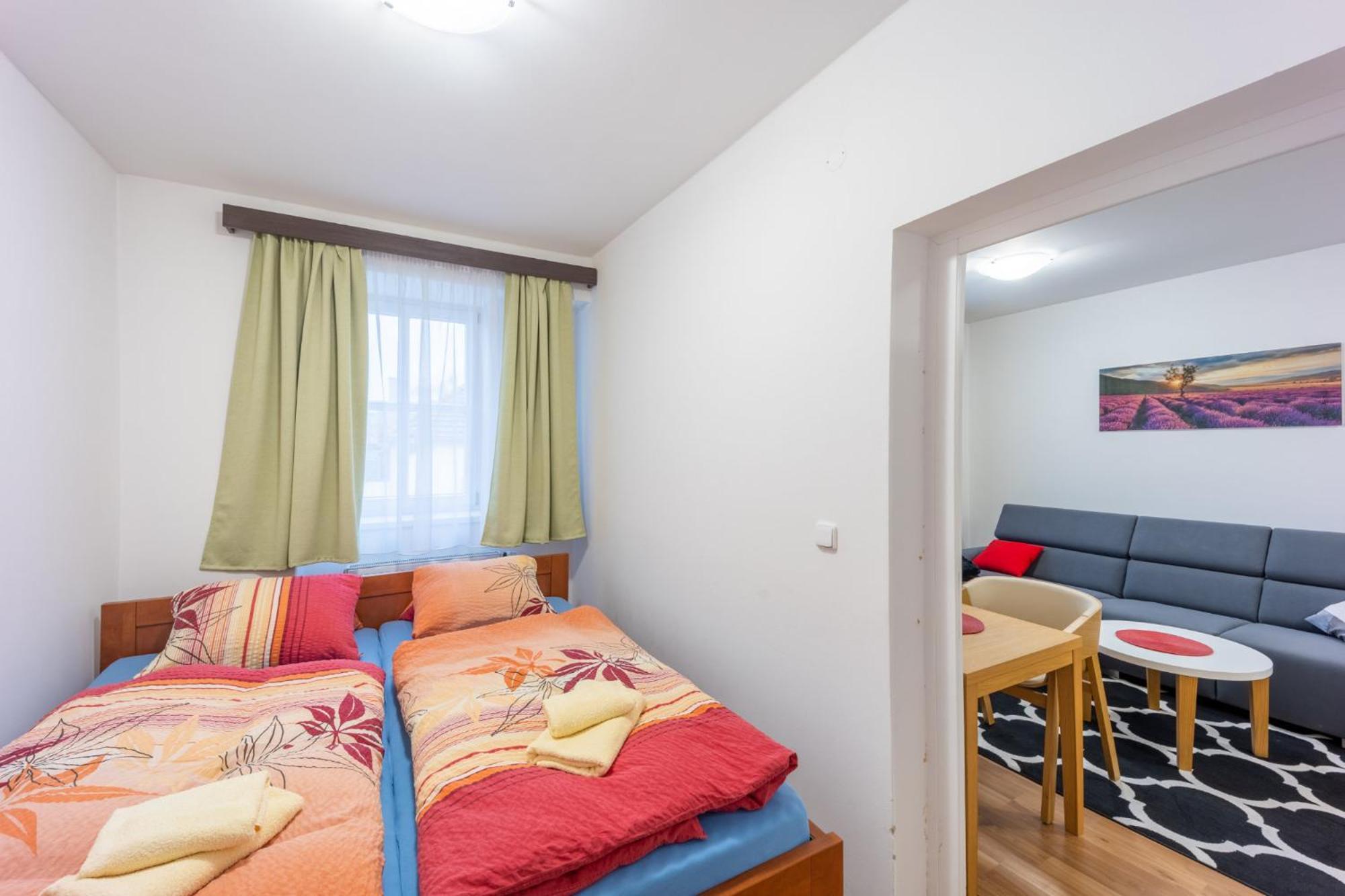 Bezauberndes Gaestehaus In Šatov Esterno foto