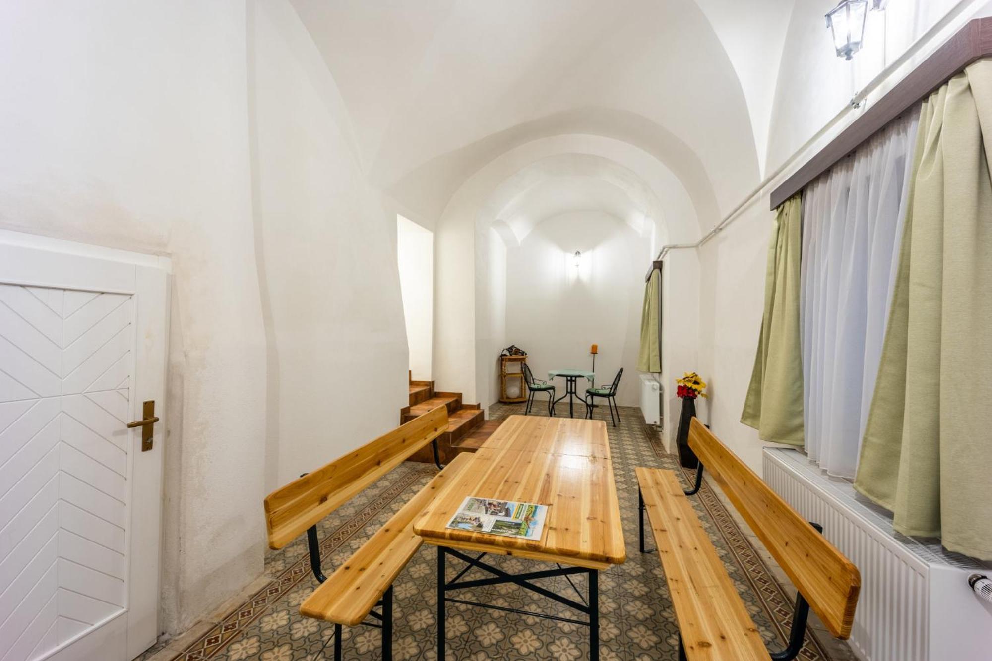 Bezauberndes Gaestehaus In Šatov Esterno foto