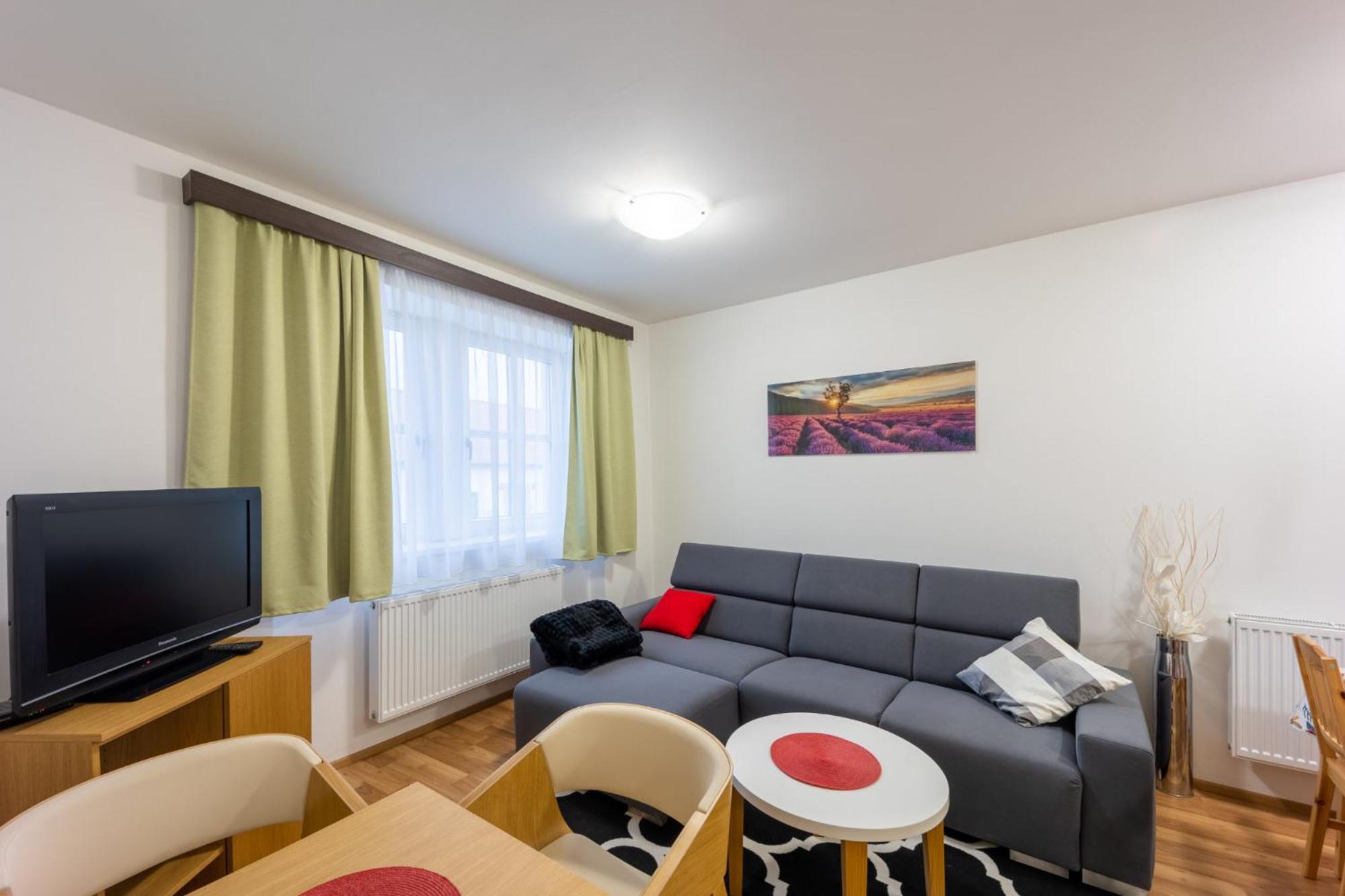 Bezauberndes Gaestehaus In Šatov Esterno foto