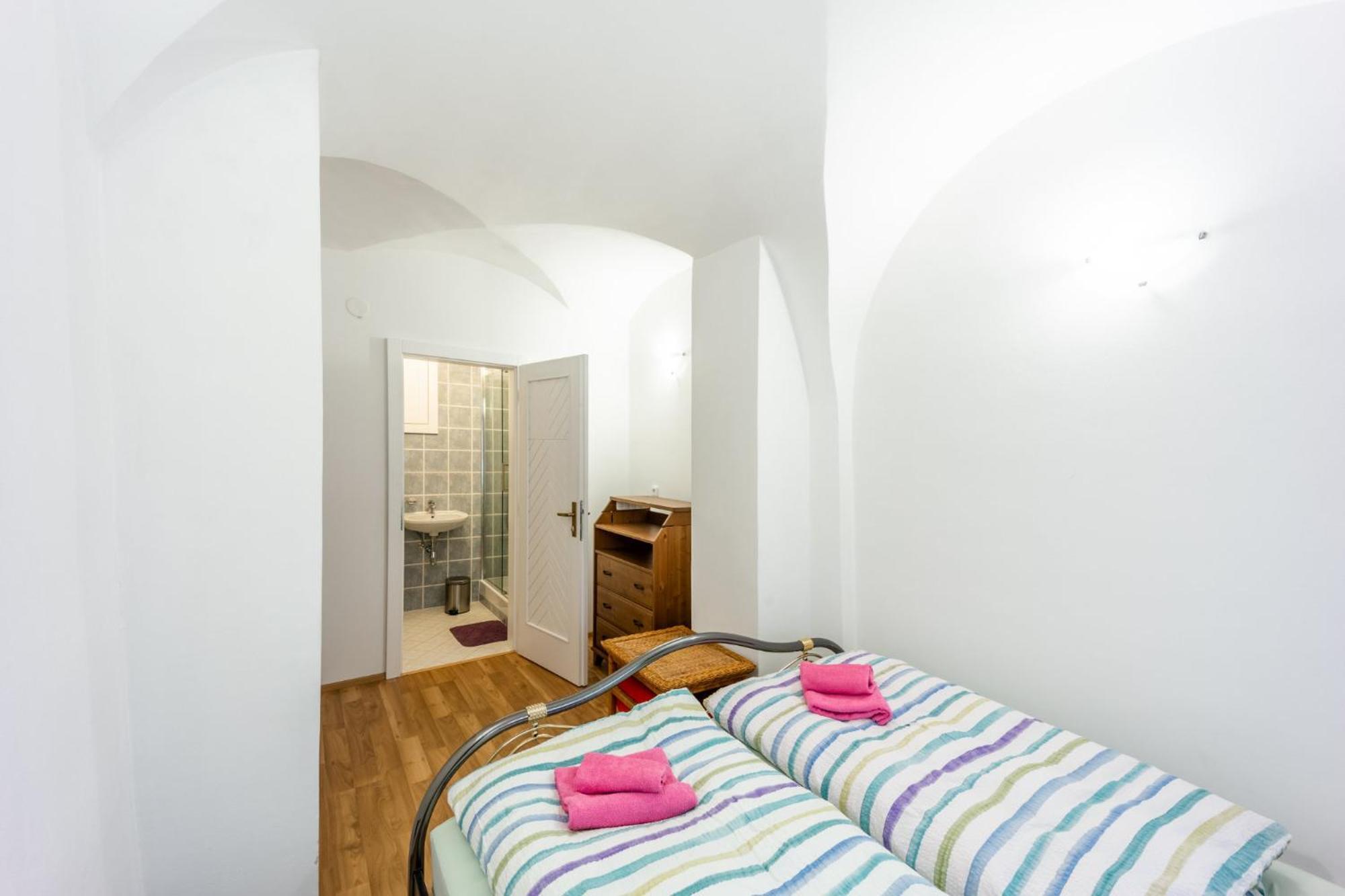 Bezauberndes Gaestehaus In Šatov Esterno foto